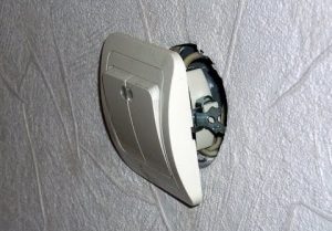 Замена выключателя света в квартире в Орле