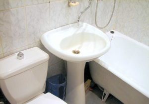 Установка раковины тюльпан в ванной в Орле